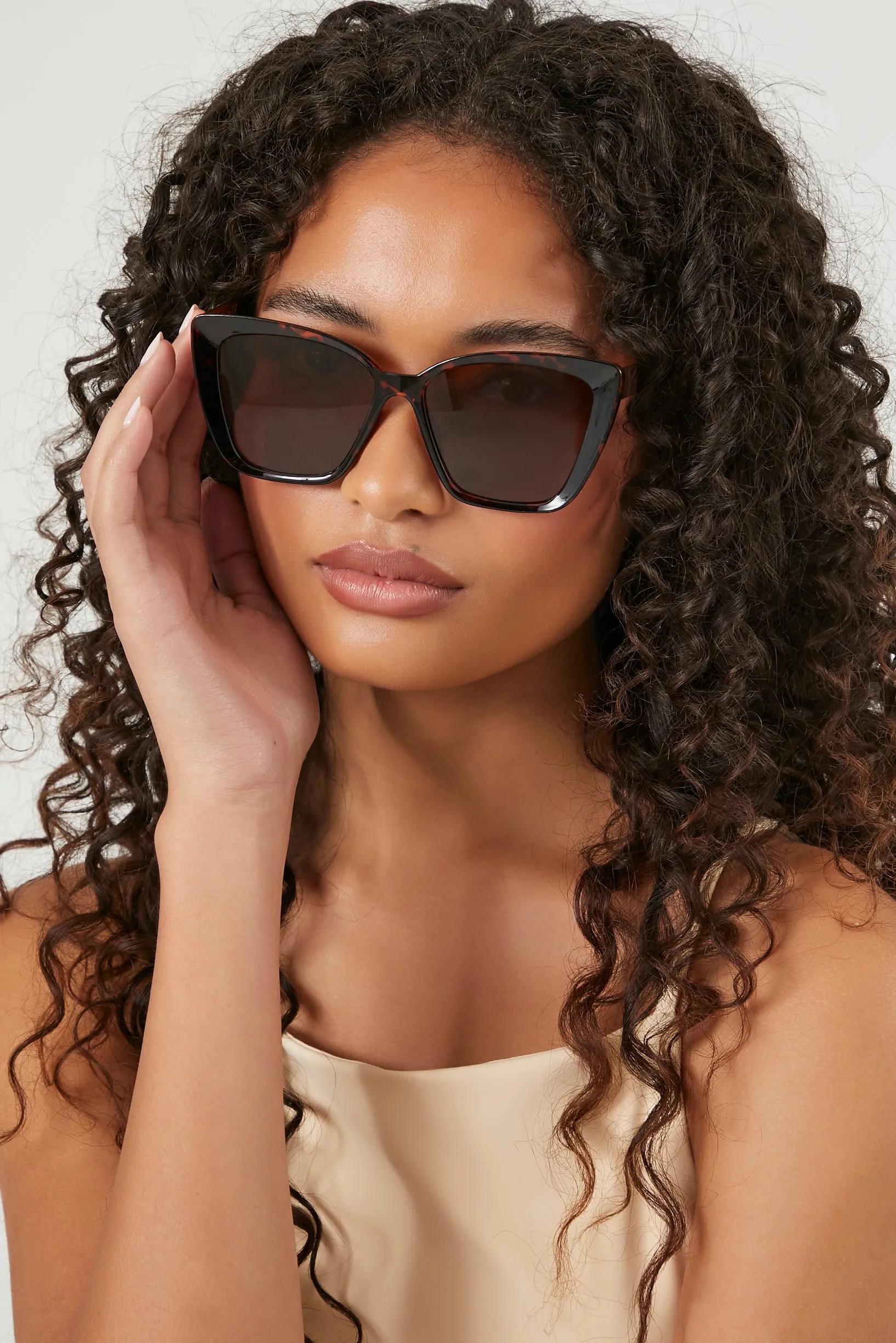 Cat-Eye Frame Sunglasses