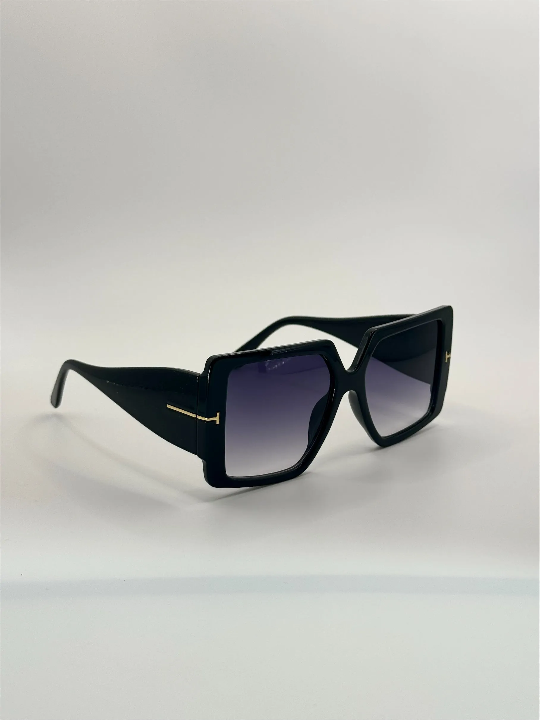 Courtz Black Sunglasses