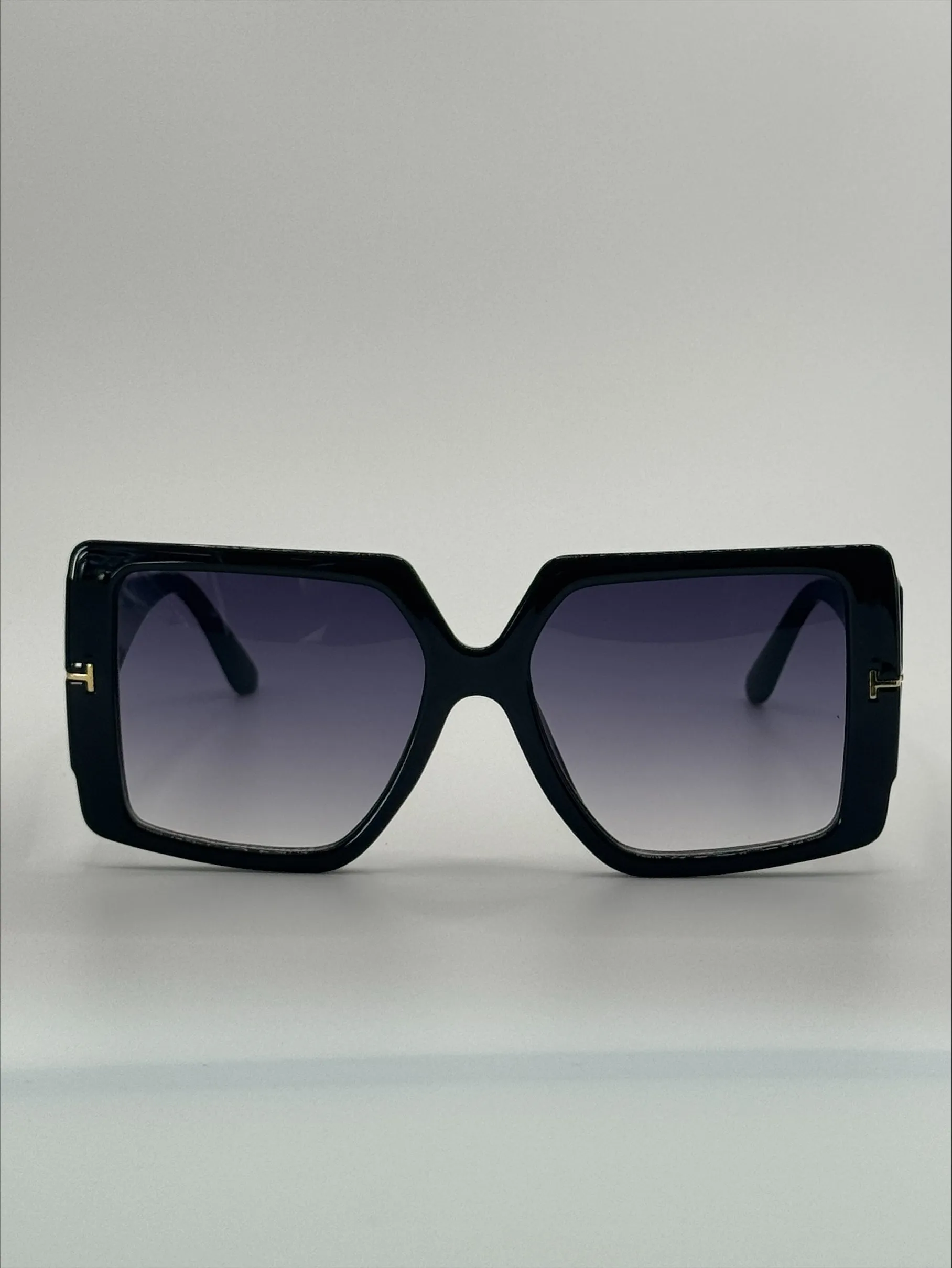 Courtz Black Sunglasses