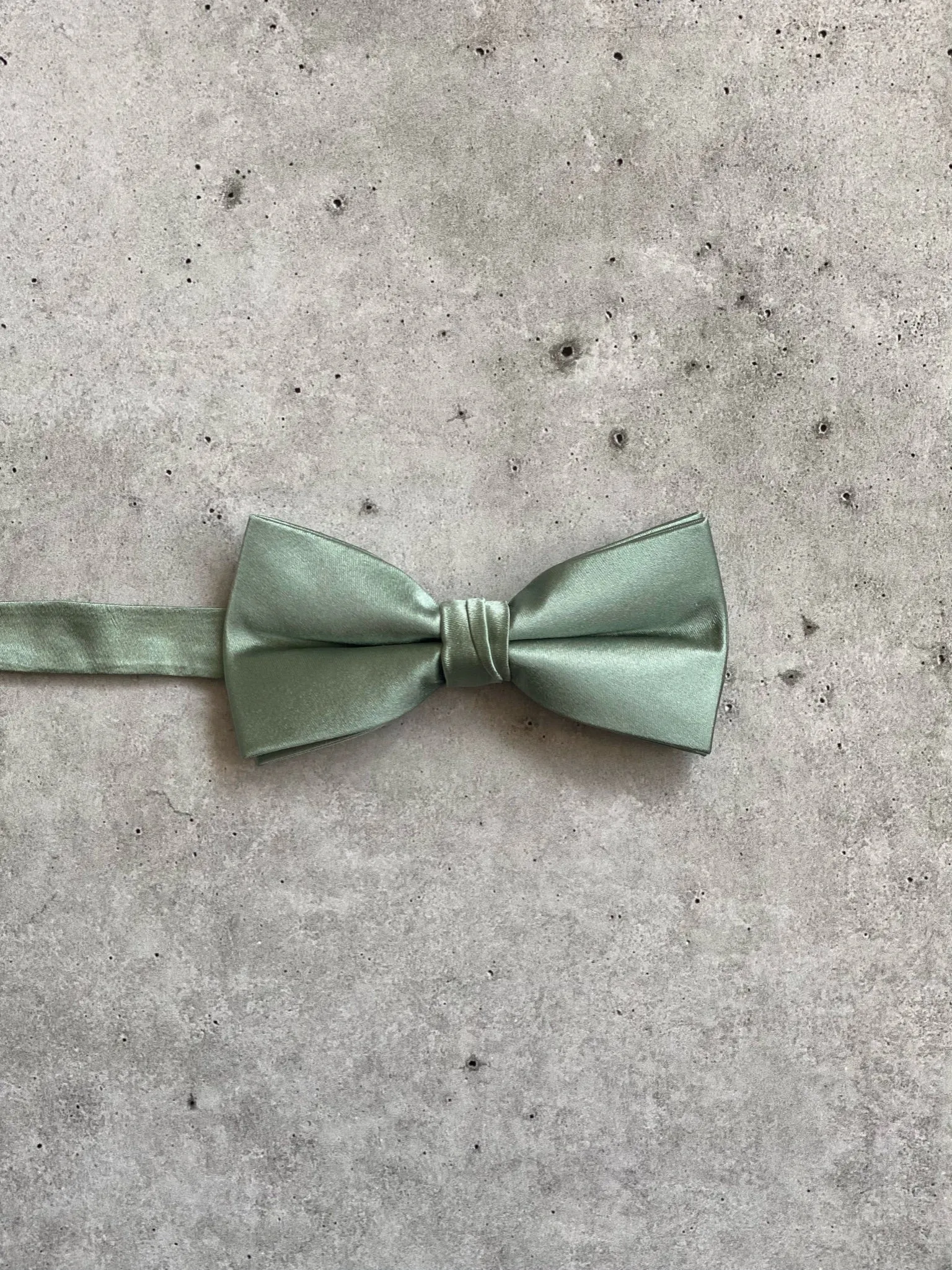 Dusty Sage Silk Pre Tied Bow Tie