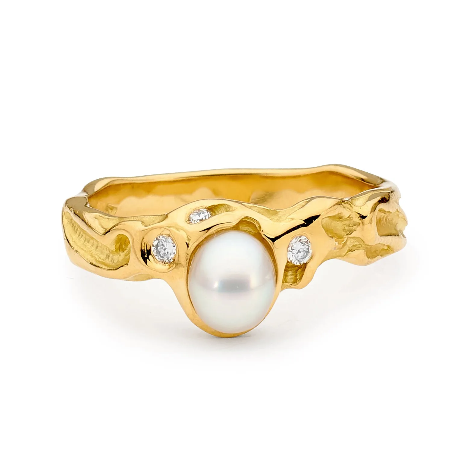 Interlocking Seedless Pearl and Diamond Rings