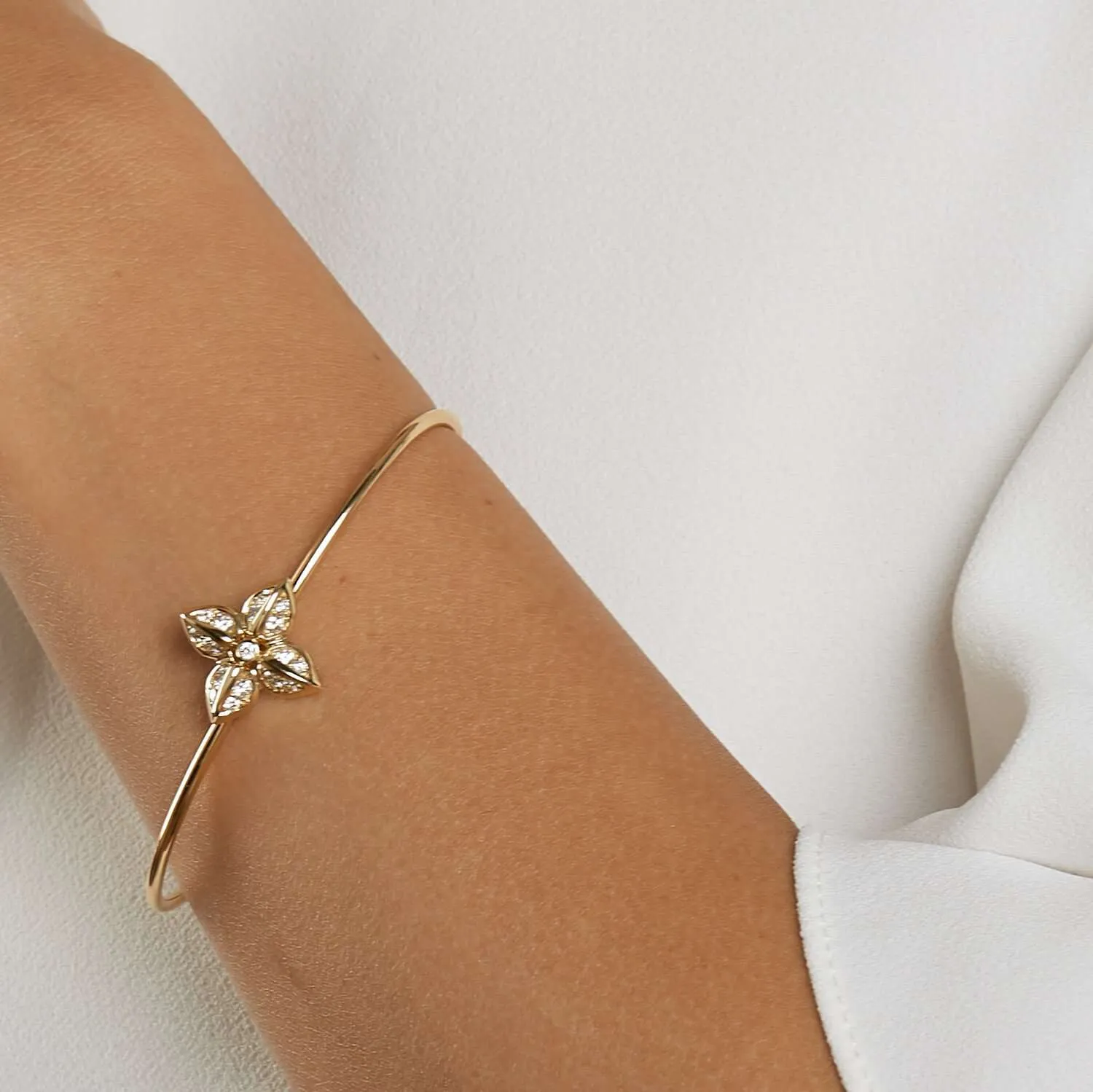 Jardin Diamond Flower Bracelets