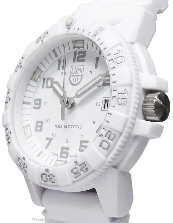 Luminox Mens Large Leatherback Sea Turtle Watch - All-White - 100m - Date