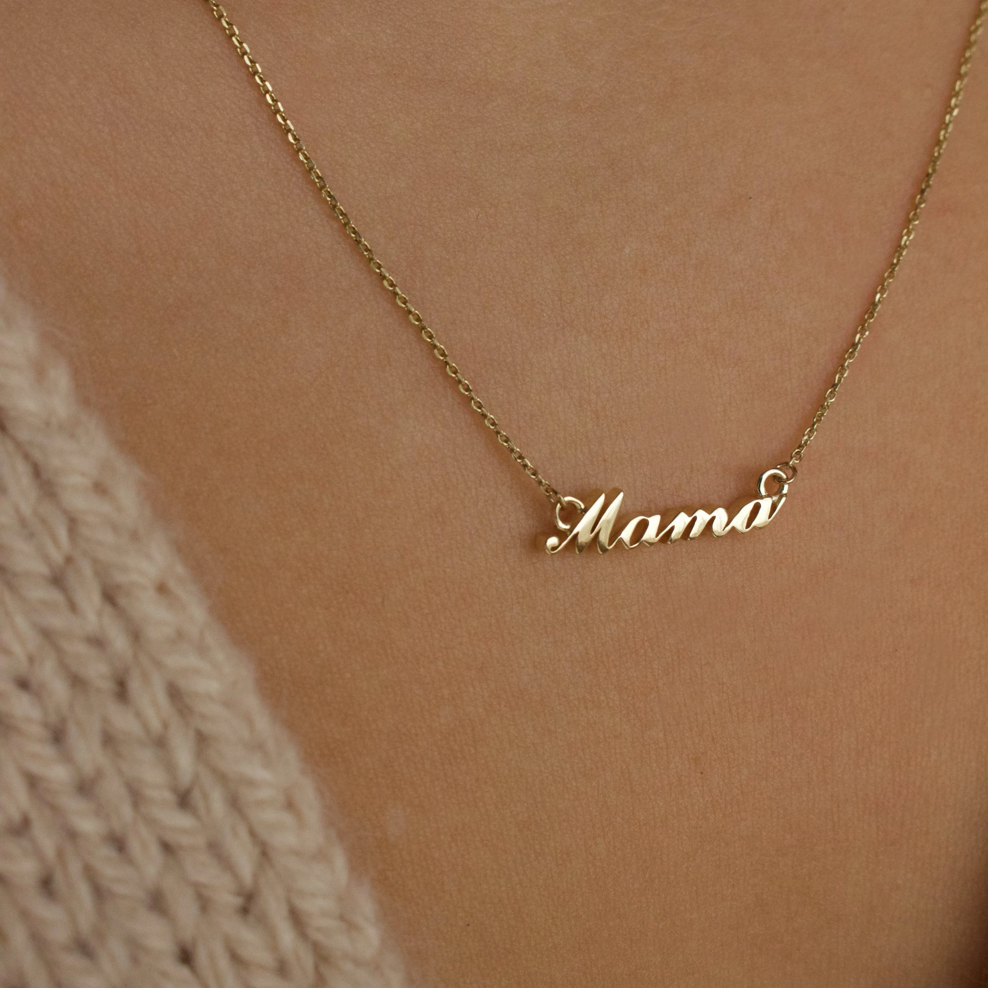 Mama Necklace