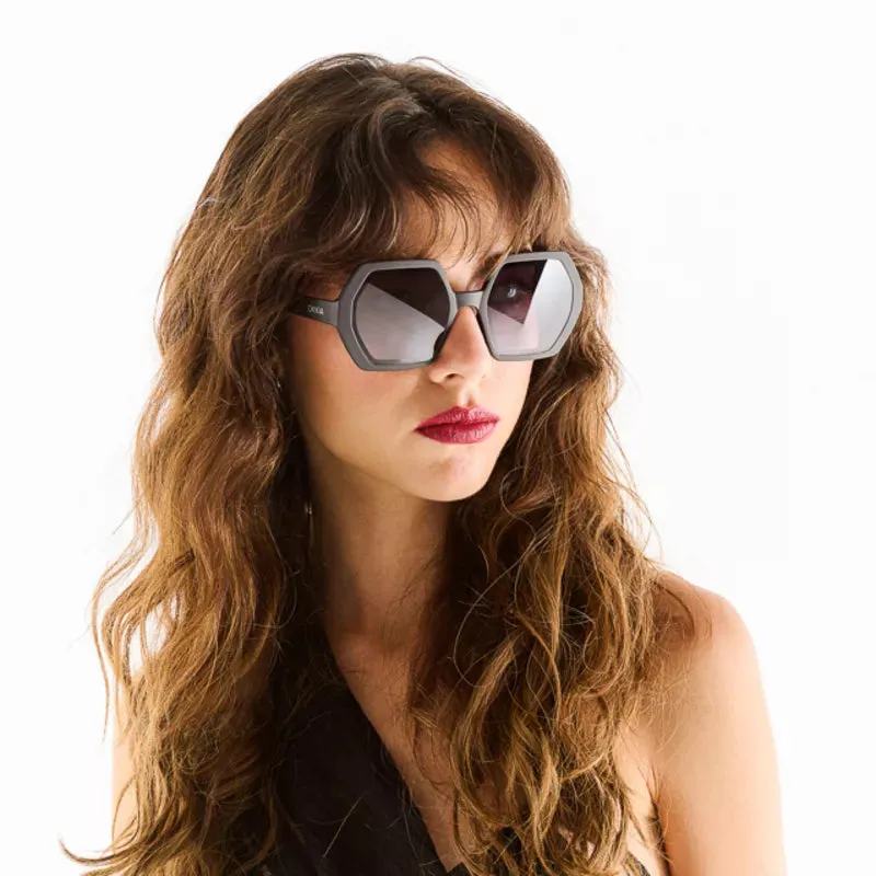 Okkia  - EMMA Hexagon Sunglasses - Black