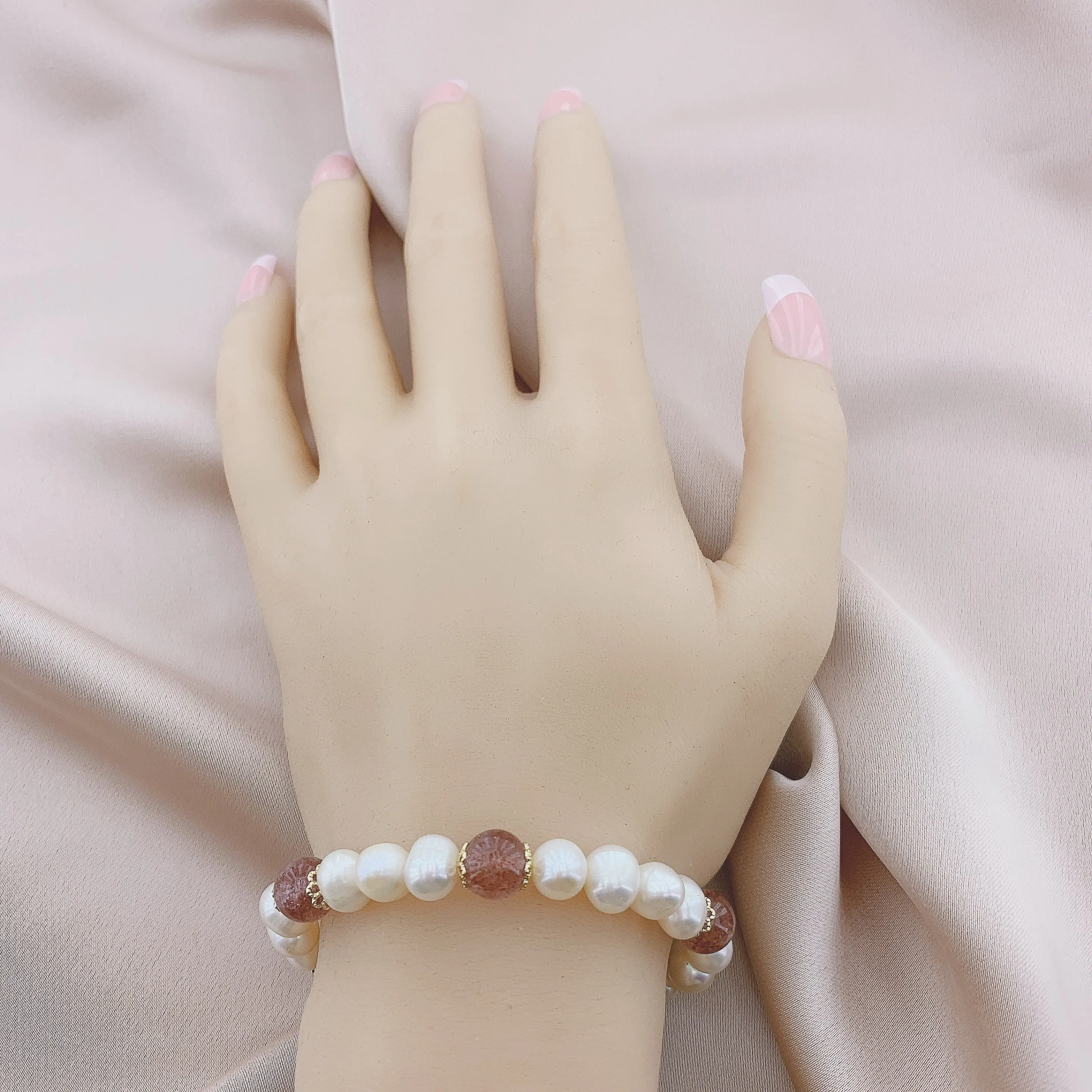 Women's Fashion Pearl Beads Gemstone Bracelets